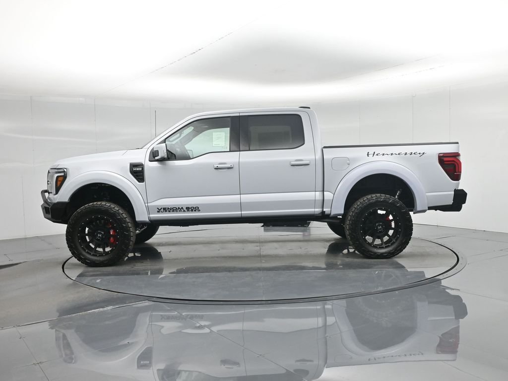 New 2025 Space White Metallic Ford Lariat image 32