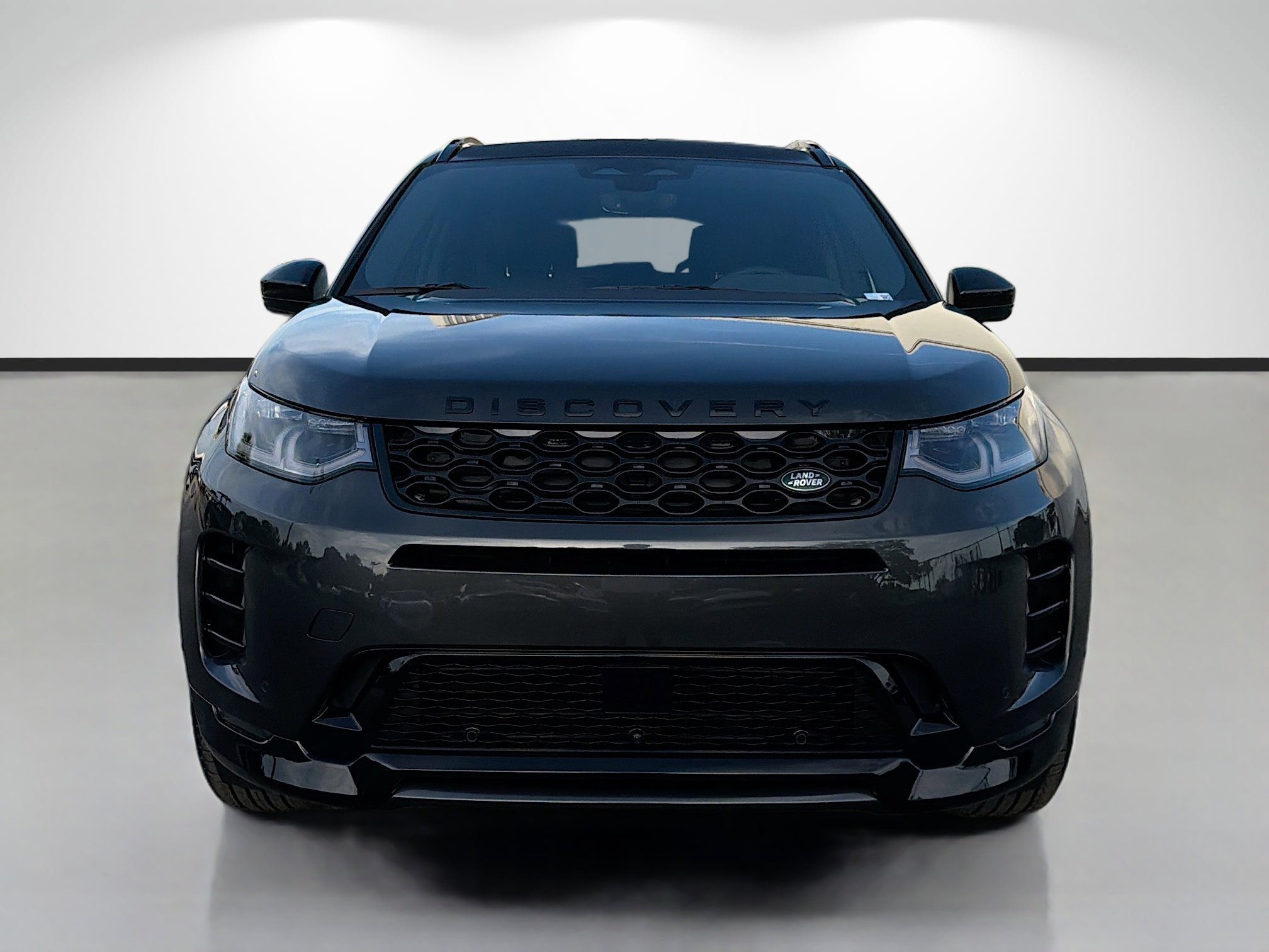 New 2026 Carpathian Grey LAND ROVER  image 8