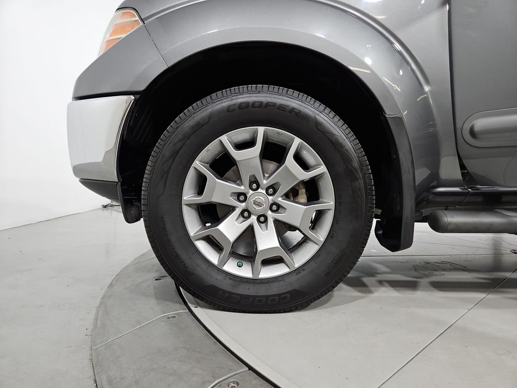 Used 2019 Gray Nissan SL image 28