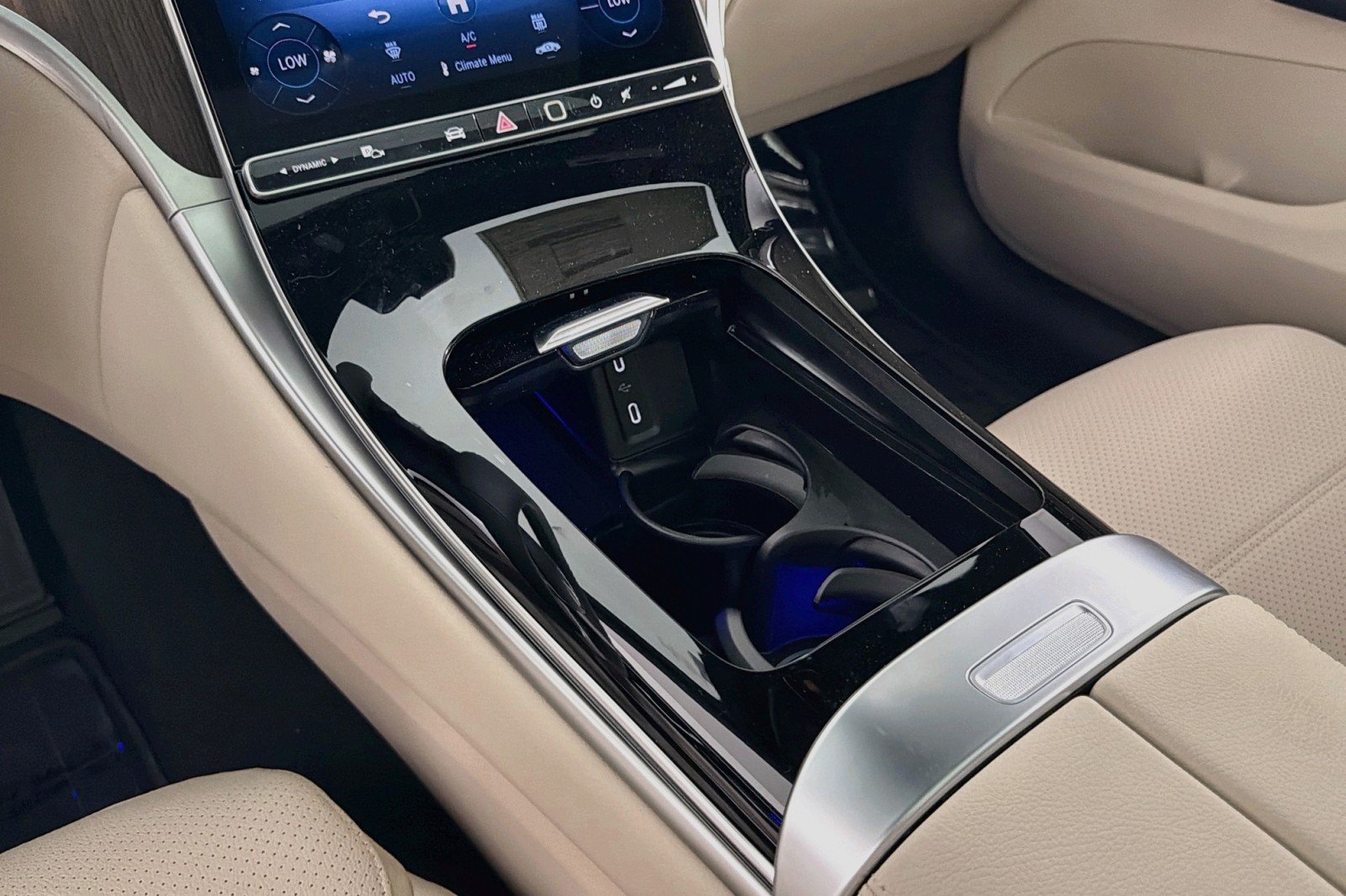 New 2026 Polar White Mercedes-Benz GLC 300 SUV image 5