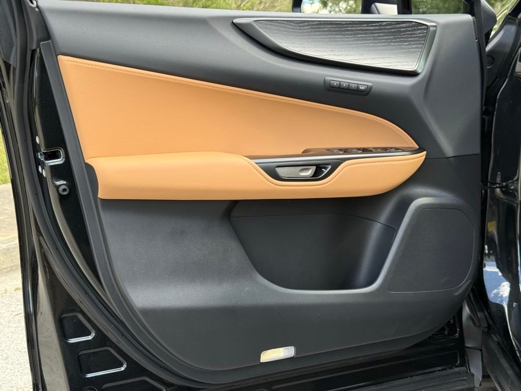 2026 Lexus NX 450h+ Luxury - Photo 16