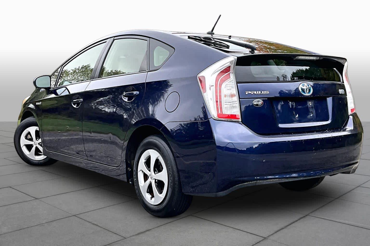 Used 2013 Nautical Blue Metallic Toyota Two image 12