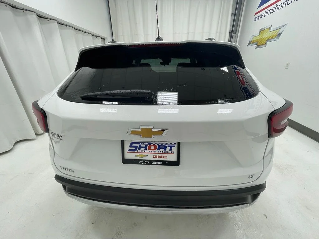 New 2026 White Chevrolet LT image 6