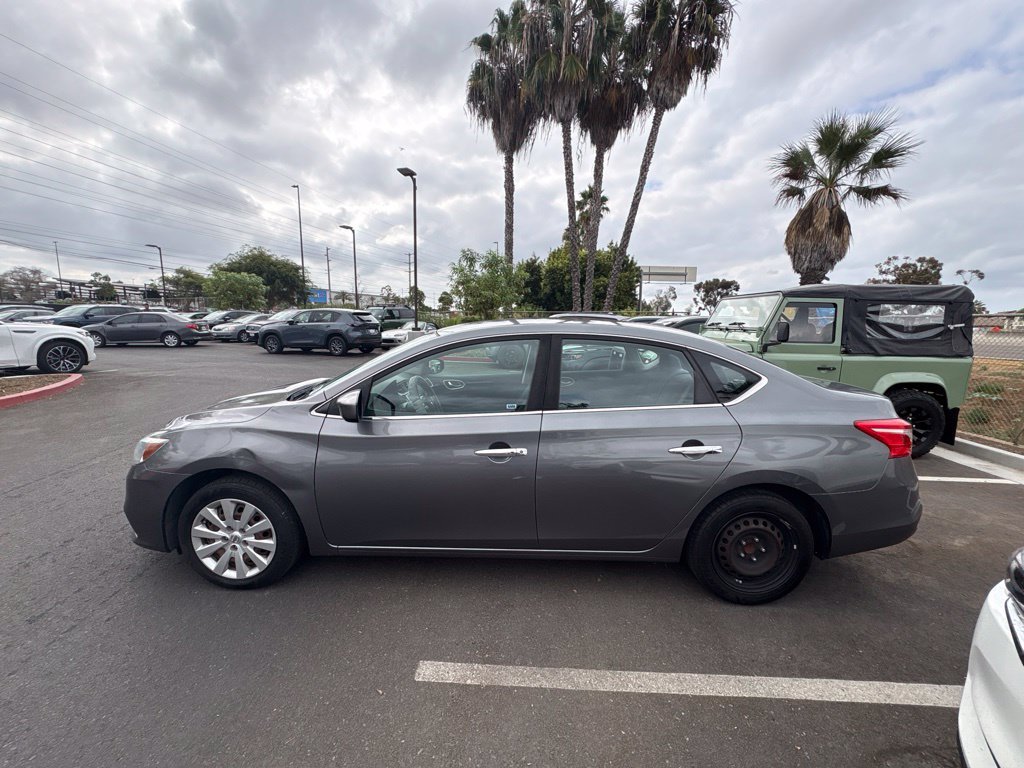 Used 2016 Gray Nissan SV image 10