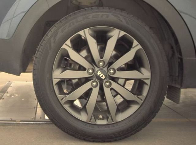 Used 2019 Blue Kia EX image 9