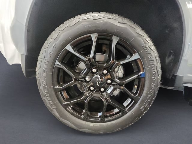 2026 Chevrolet Colorado Z71 - Photo 14