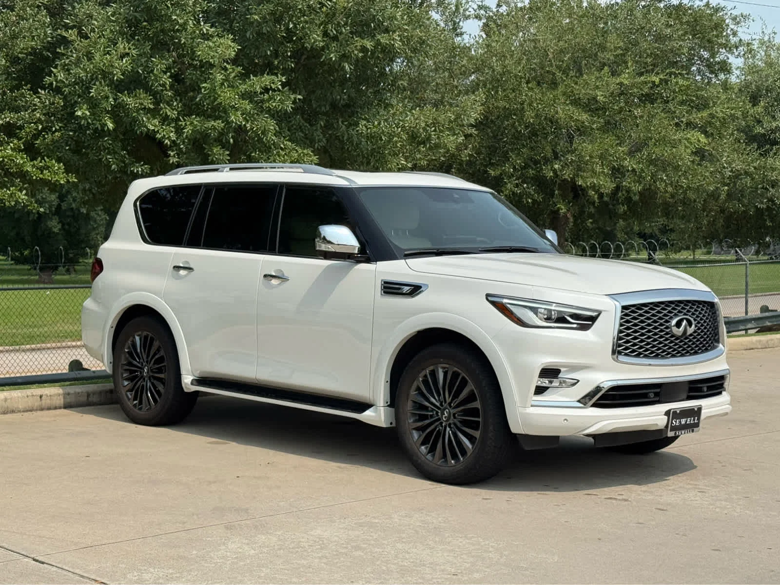 Certified Used 2023 Moonstone White INFINITI SENSORY image 4