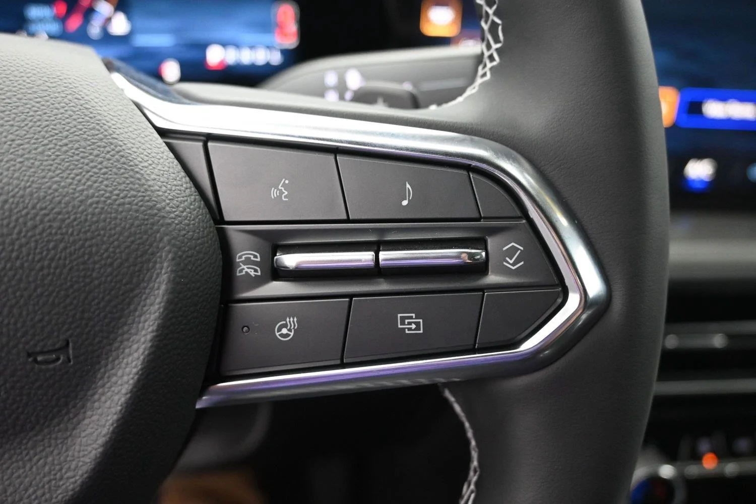 2027 Chevrolet Traverse LT - Photo 24