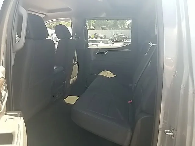 2024 Chevrolet Silverado 1500 LT - Photo 30