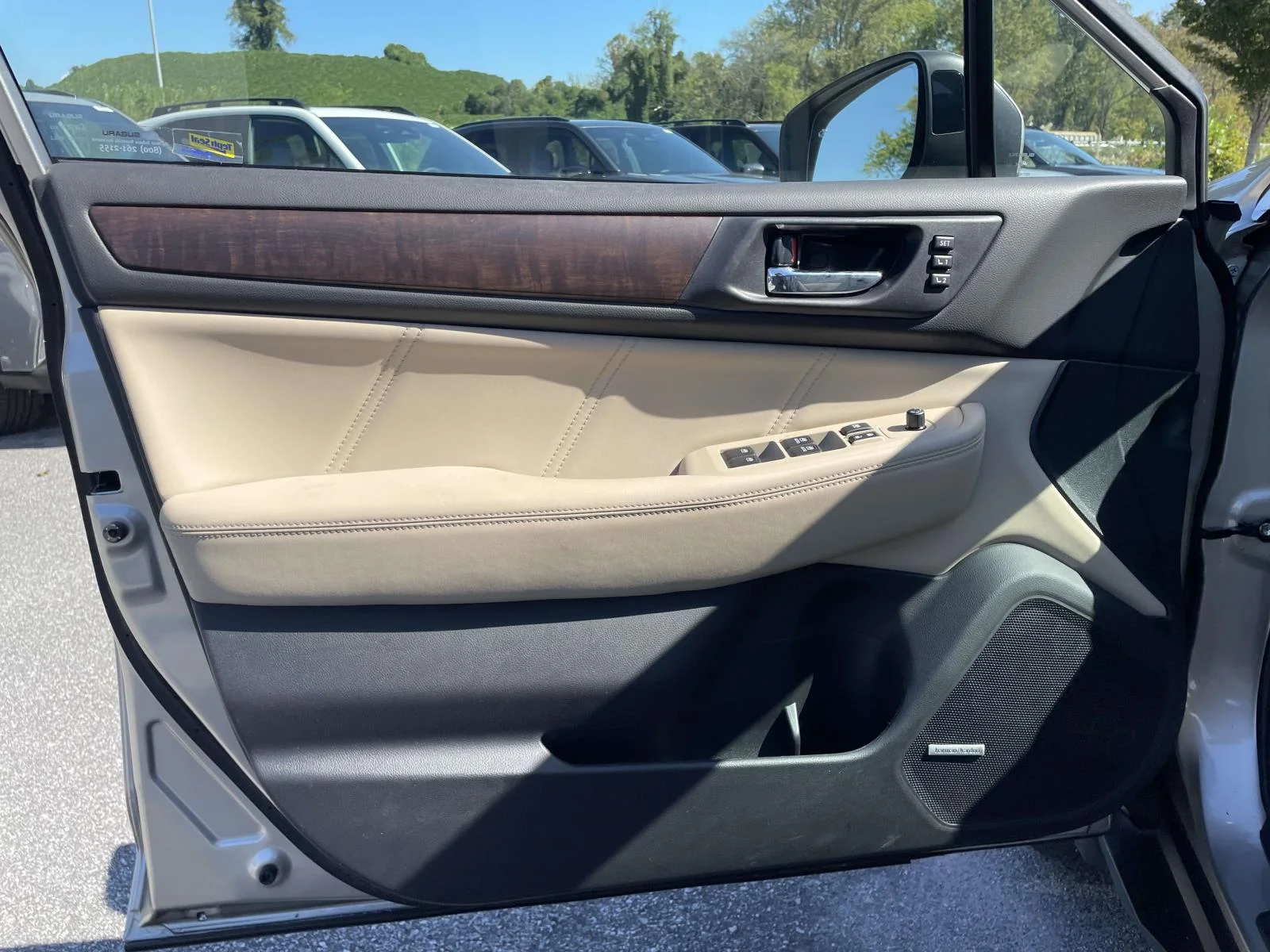 Used 2019 Tungsten Metallic Subaru Limited image 5