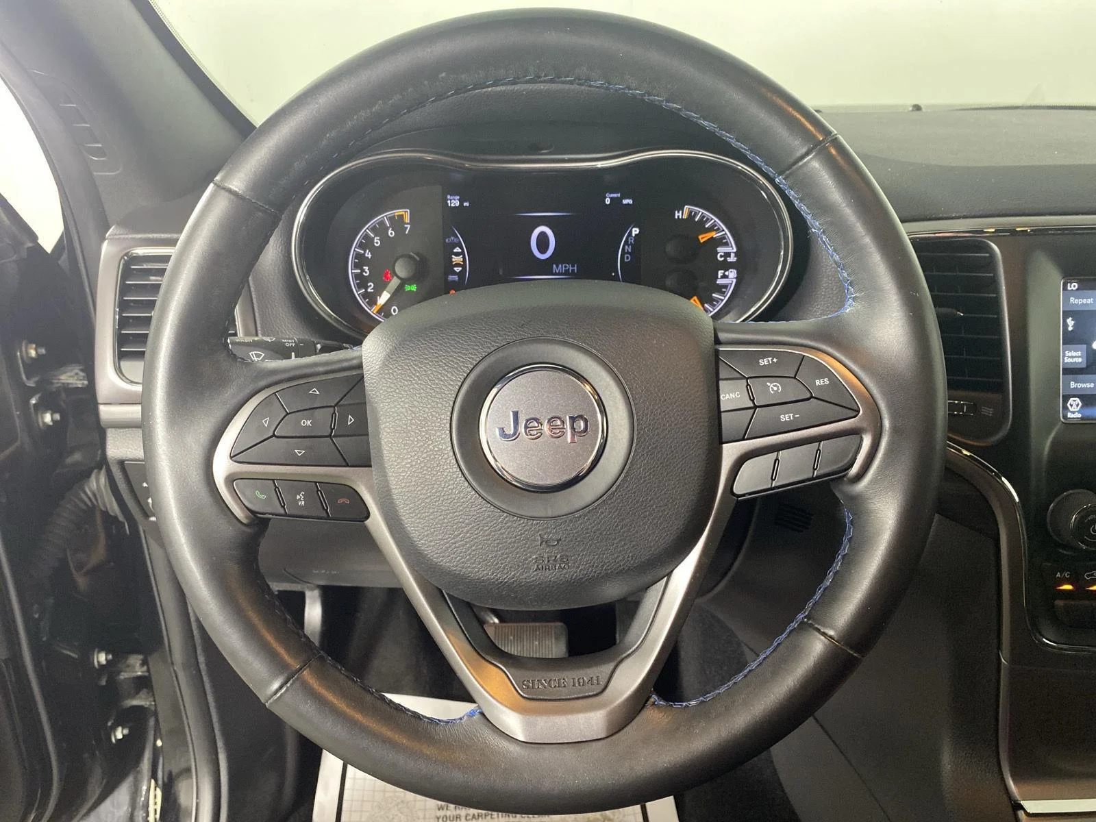 Used 2019 Diamond Black Crystal Pearlcoat Jeep Upland image 21