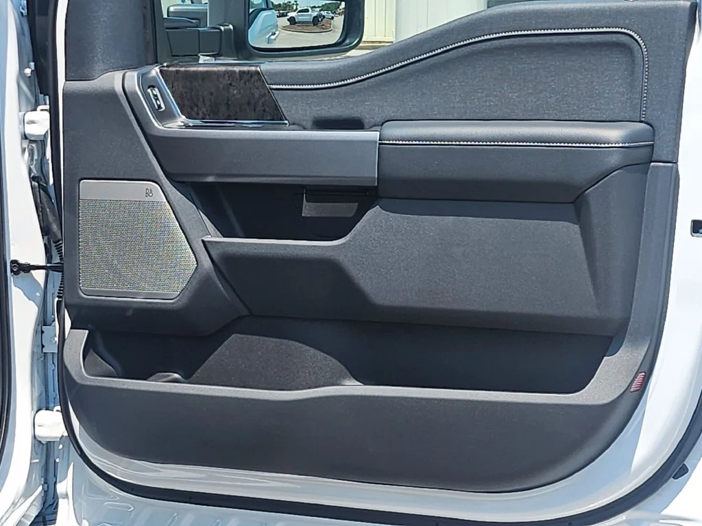 New 2026 Oxford White Ford F-250® Lariat® image 37