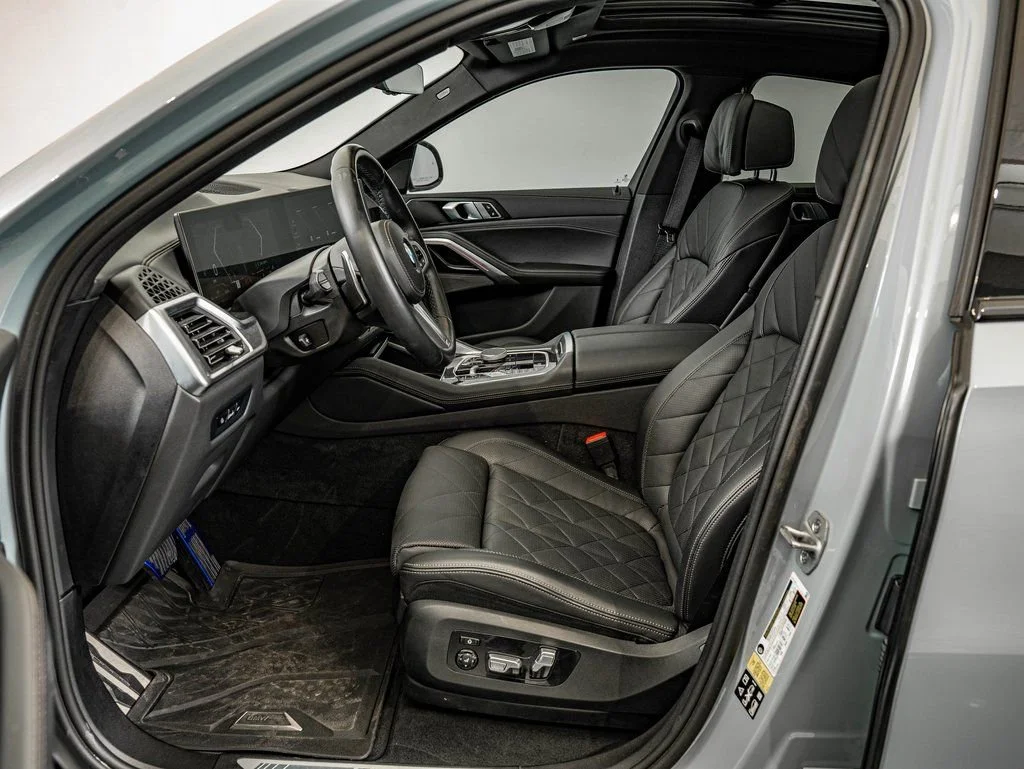 Used 2024 Brooklyn Gray Metallic BMW xDrive40i image 32