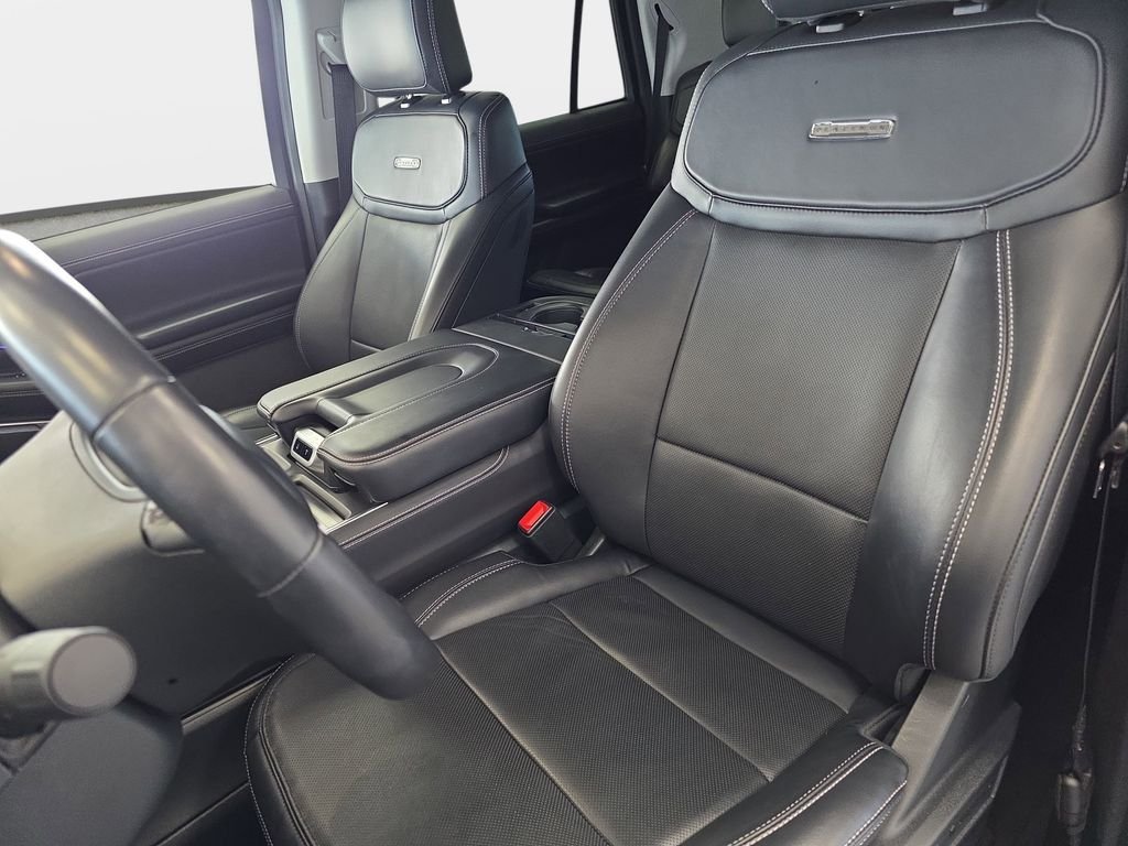 Used 2025 Silver Ford Platinum image 13