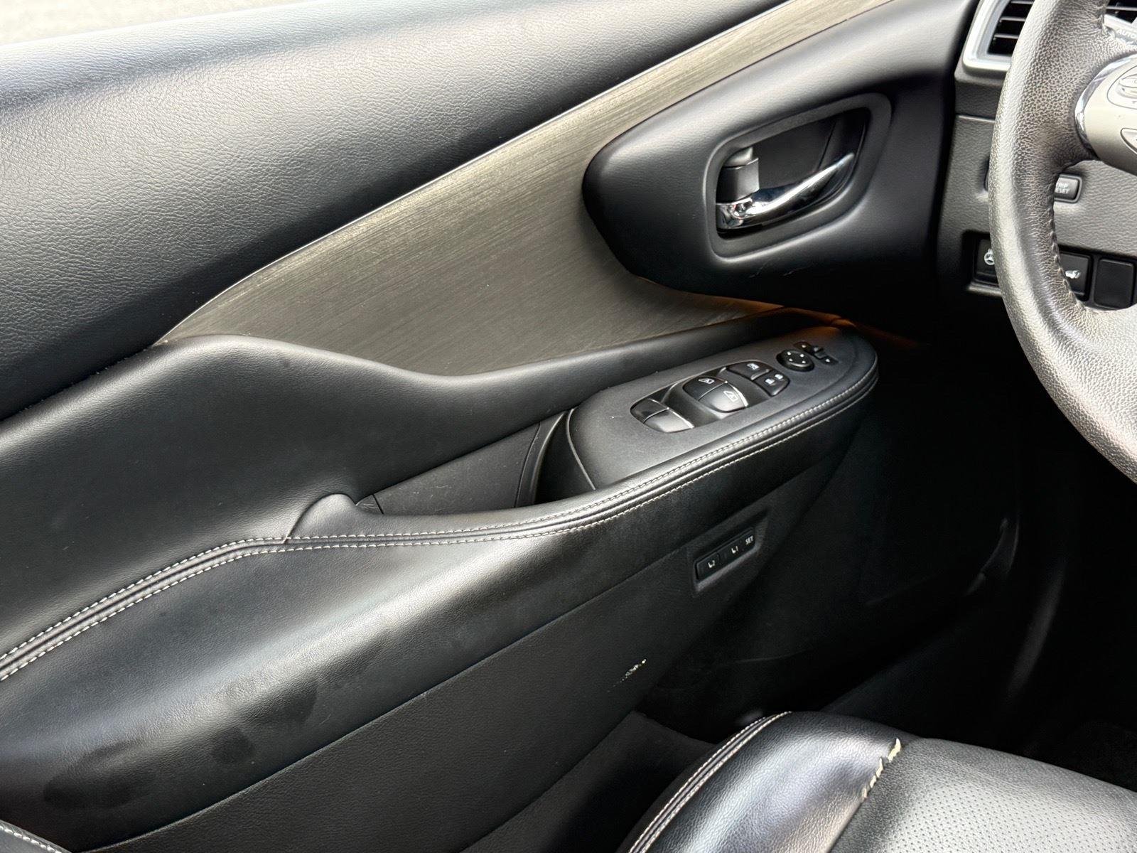 Used 2017 Brilliant Silver Metallic Nissan Platinum image 30