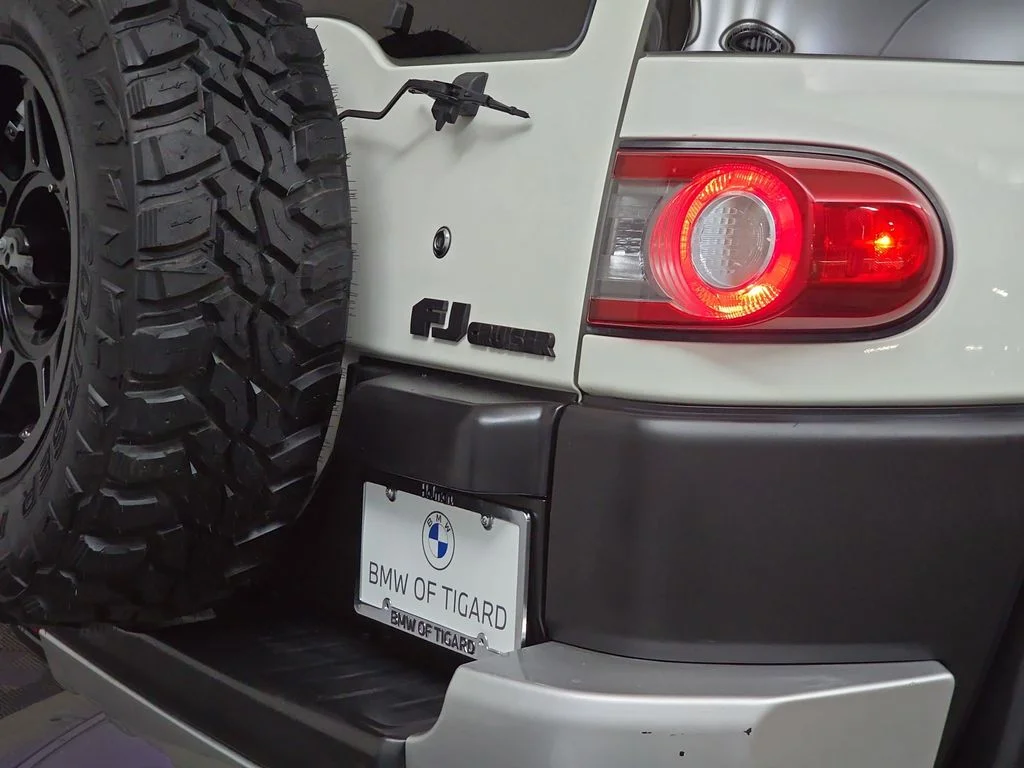 Used 2012 Iceberg Toyota Base image 34