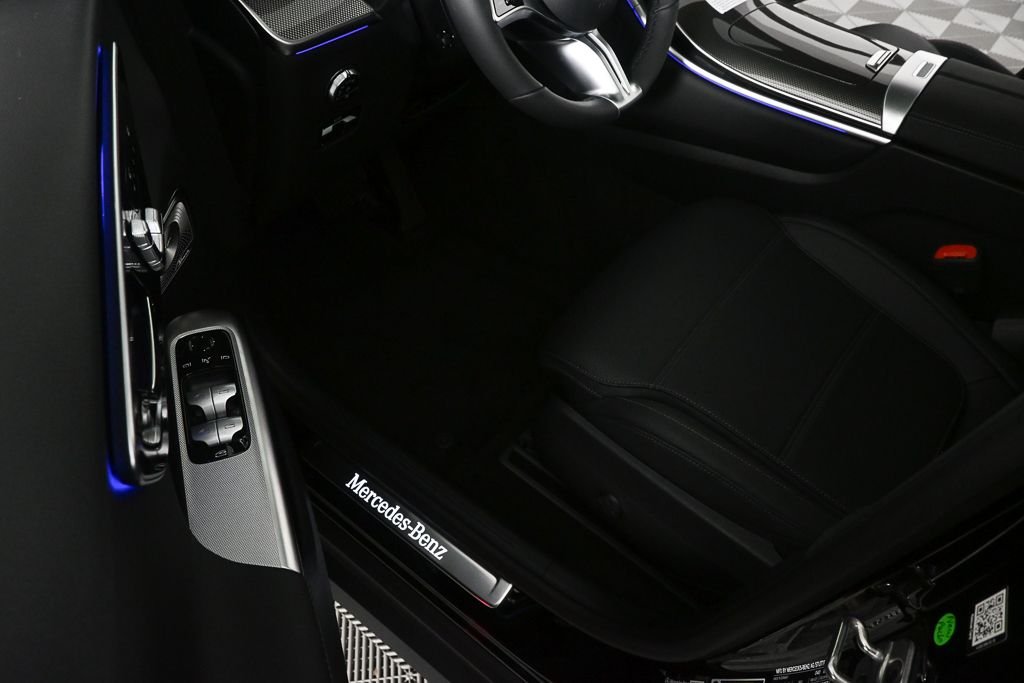 New 2026 Black Mercedes-Benz GLC 300 image 7