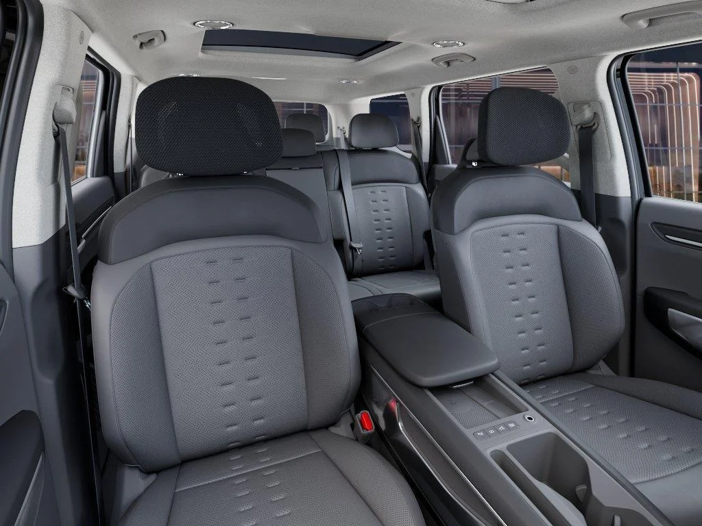 New 2026 Ebony Black Kia Wind image 15