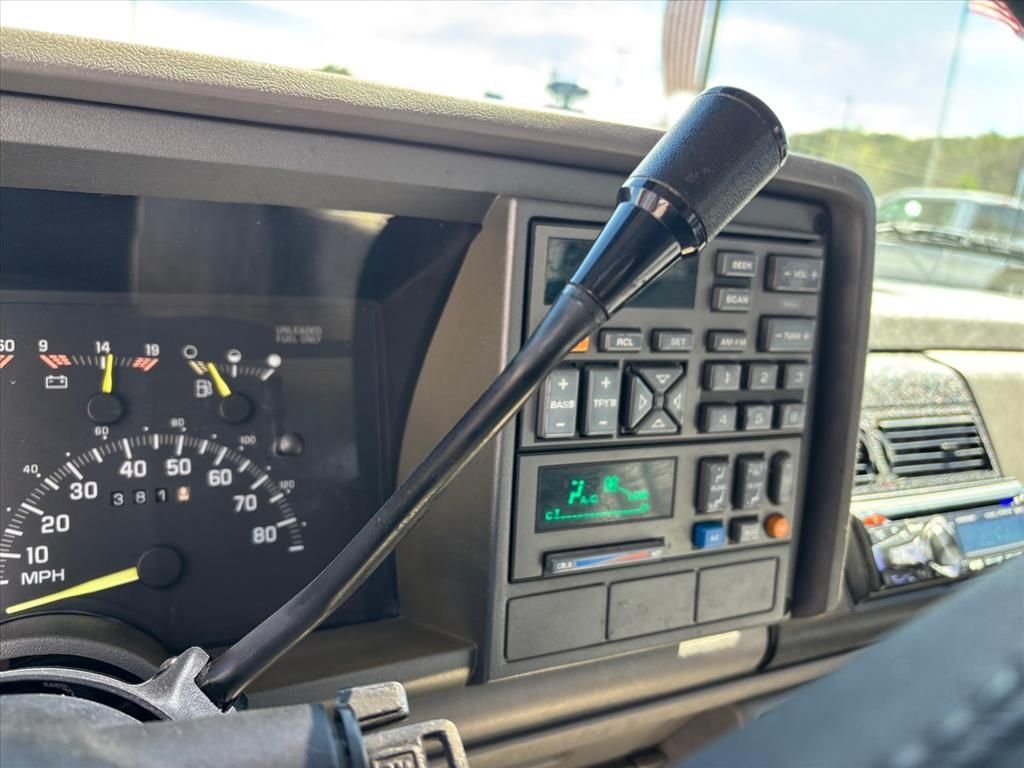 Used 1993 Red Chevrolet Base image 16