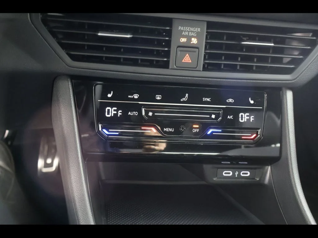 2026 Volkswagen Jetta Sport - Photo 14
