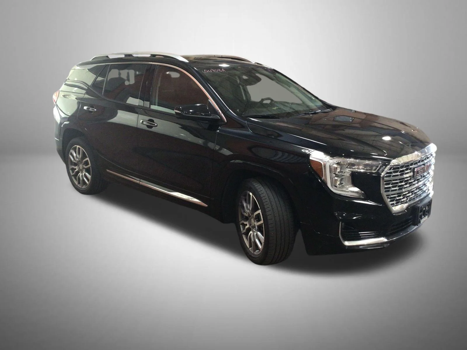 Used 2024 Black GMC Denali image 3