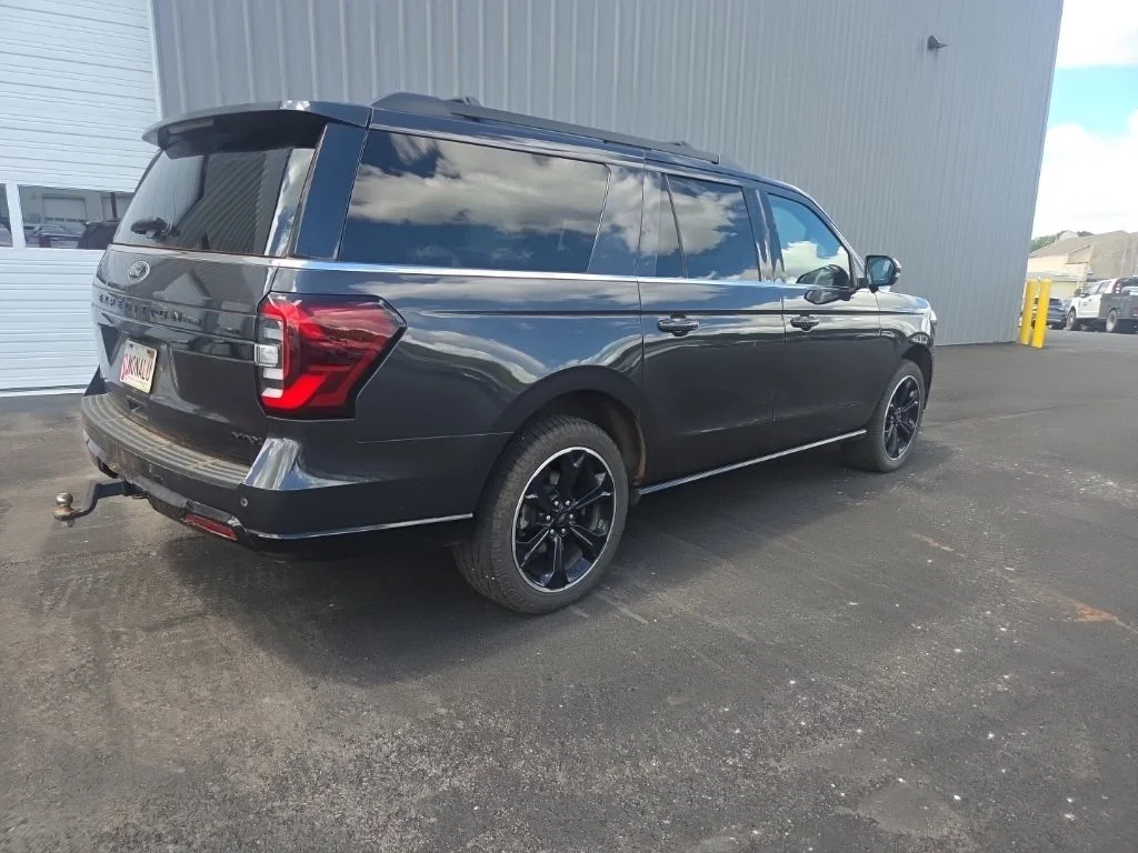 Certified Used 2023  Ford Limited image 8