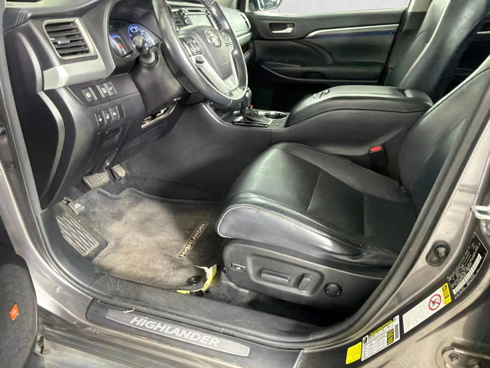Used 2017 Gray Toyota Hybrid Limited image 11