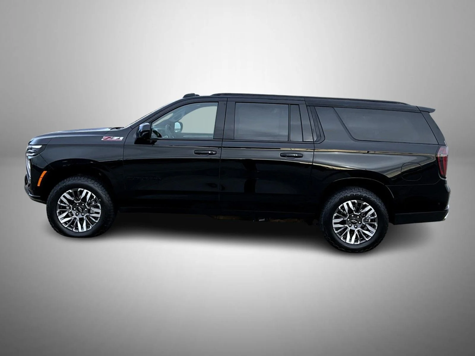 Used 2025 Black Chevrolet Z71 image 8