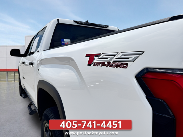 Used 2023 White Toyota SR5 image 31