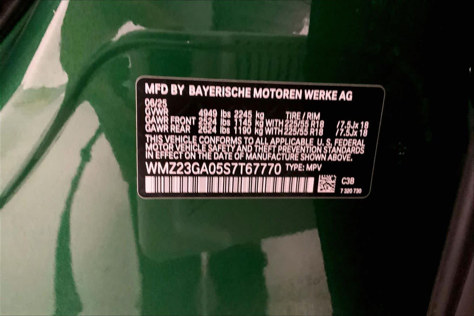 Used 2025 British Racing Green IV Metallic MINI S image 36