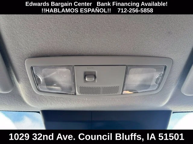 Used 2022  Mitsubishi 2.0 SE image 19