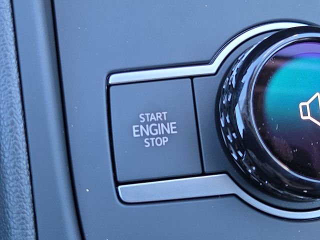 New 2026 White Volkswagen 2.0T SE image 11