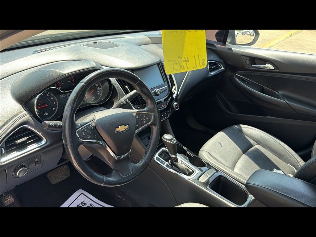 Used 2018 Graphite Metallic Chevrolet Premier image 9