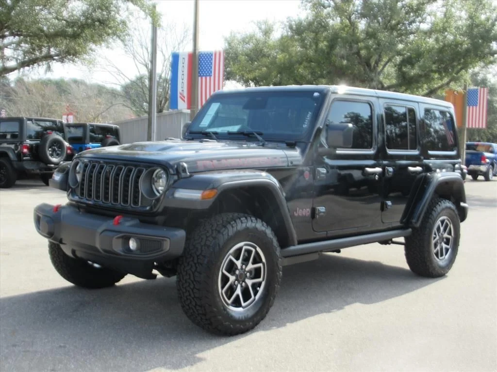 New 2026 Black Clear-Coat Exterior Paint Jeep Rubicon image 3