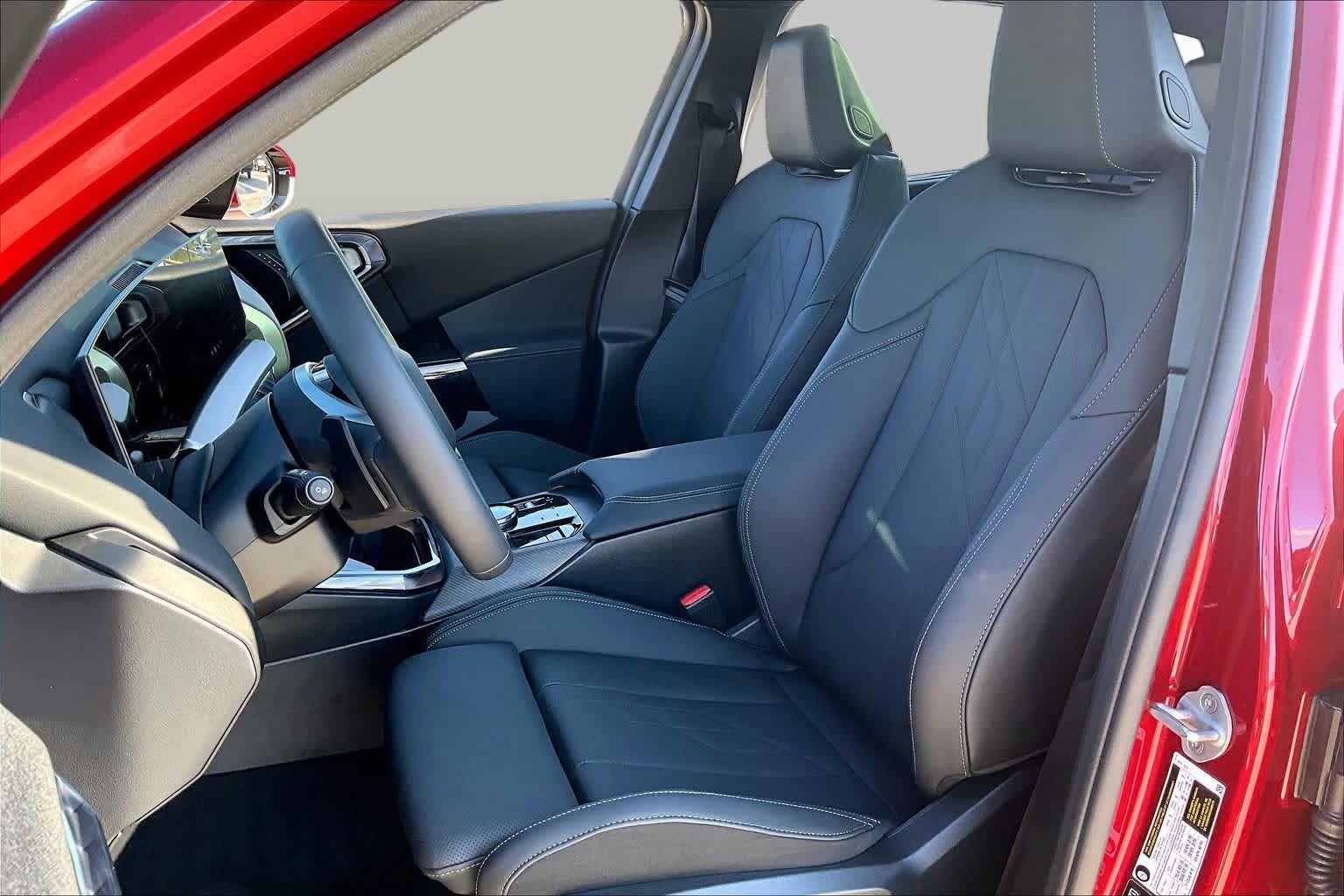 Used 2026 Vegas Red Metallic BMW 30 xDrive image 7