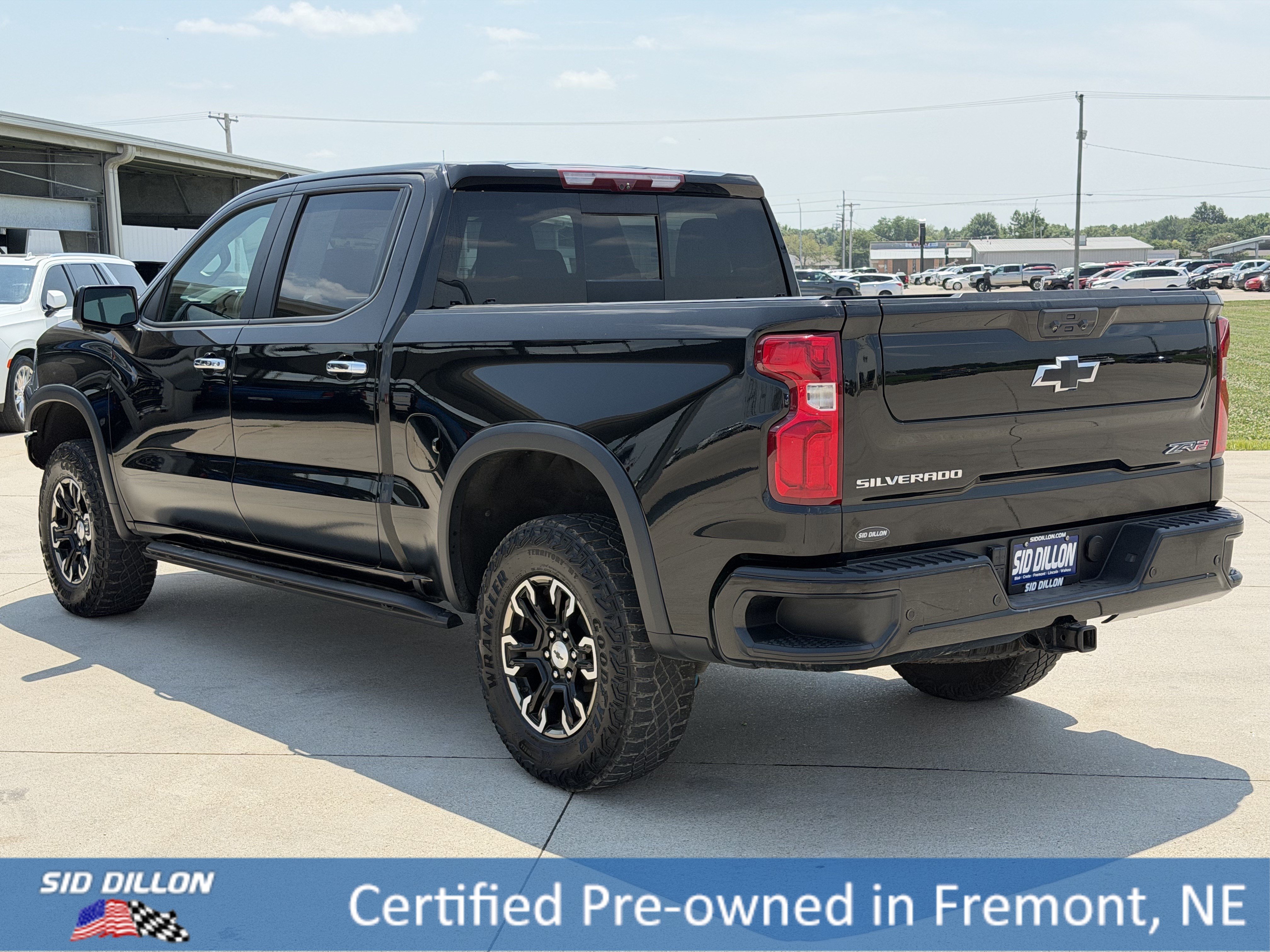 Used 2023 Black Chevrolet ZR2 image 16