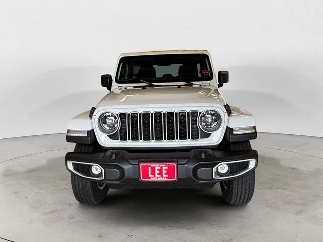 New 2026 White Jeep Sahara image 9