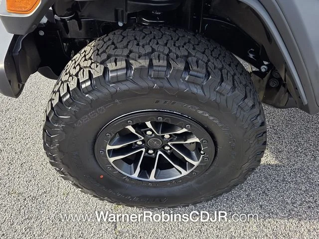 New 2026 Bright White Clear-Coat Exterior Paint Jeep Willys image 13