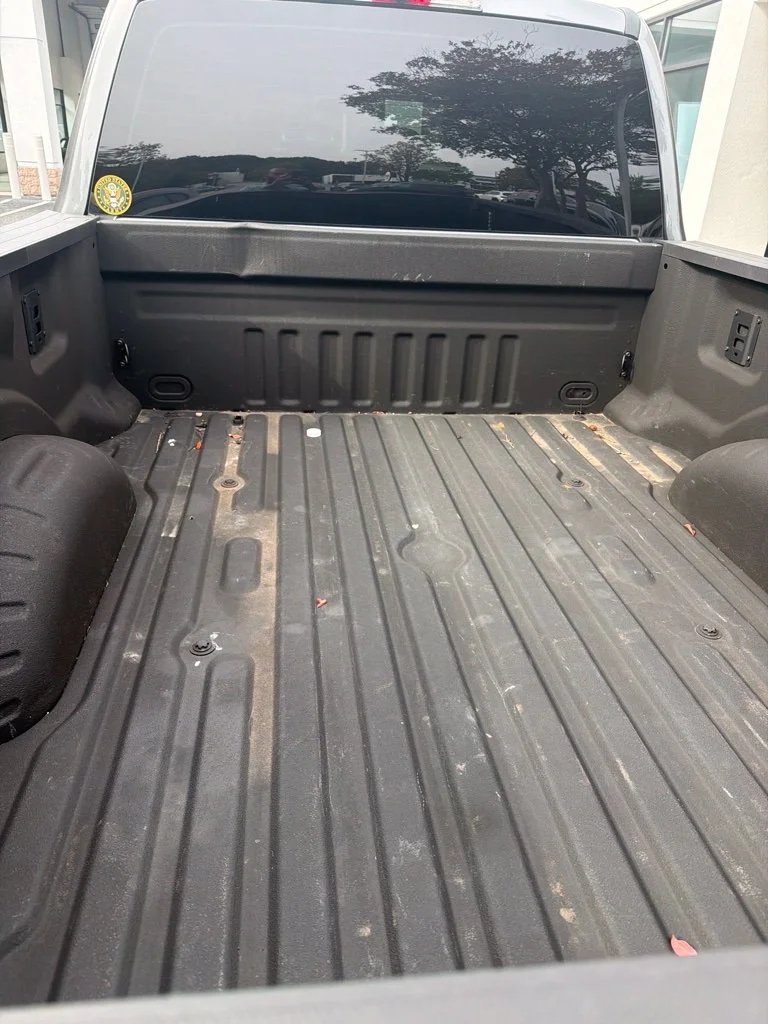 Used 2025 Gray Ford XLT image 15