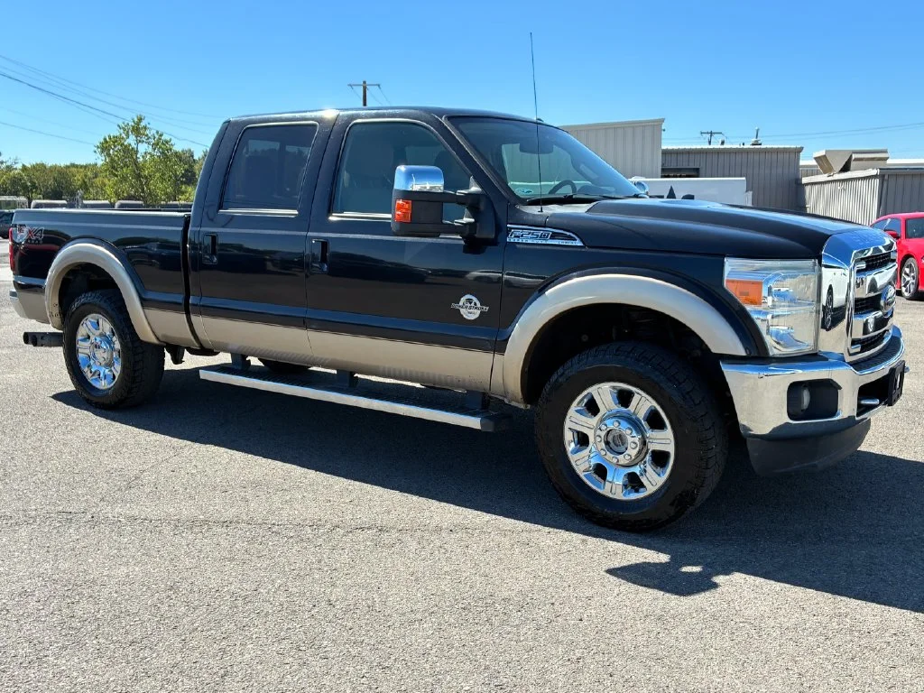 Used 2012 Tuxedo Black Metallic Ford Lariat image 1