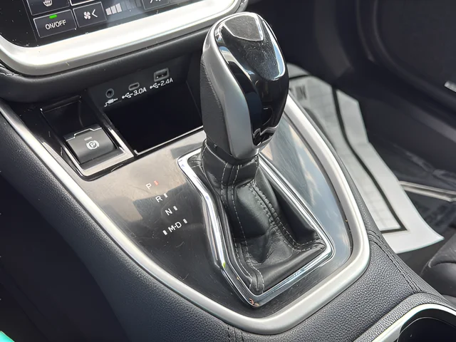 Used 2024 White Subaru Limited image 21
