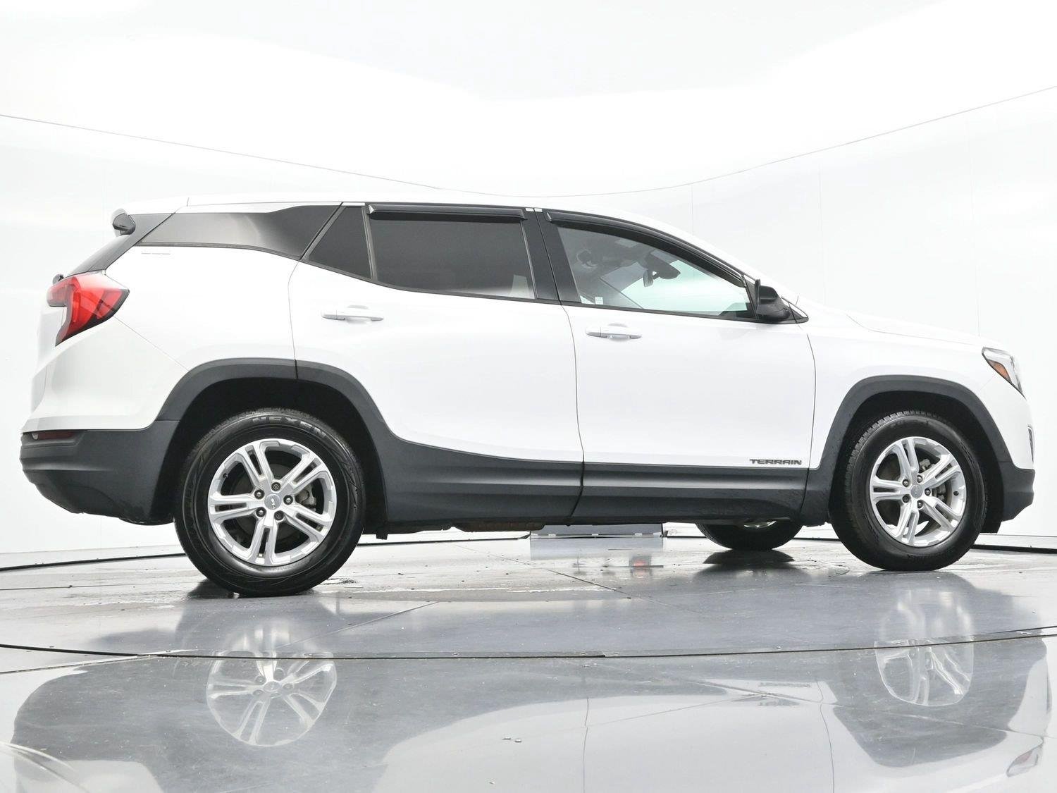 Used 2020 Summit White GMC SLE image 52