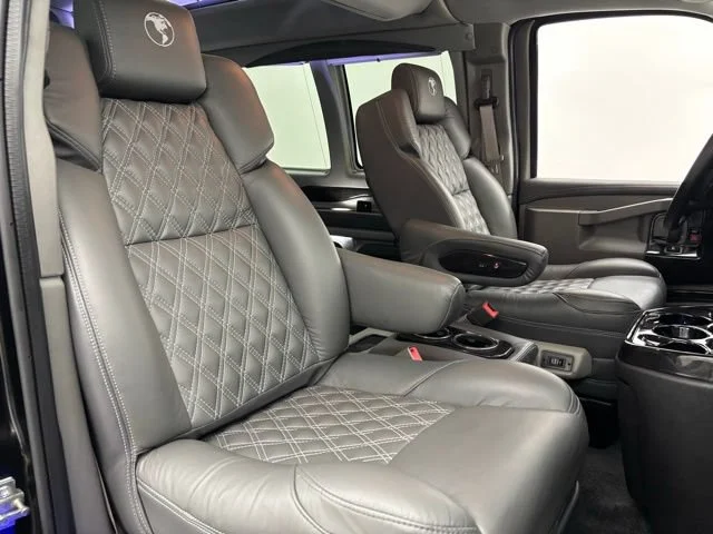 Used 2025 Onyx Black GMC Work Van image 24