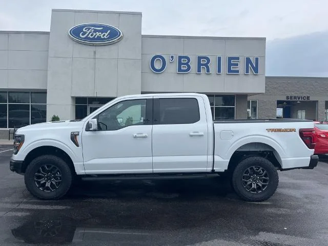 New 2025 Oxford White Ford Tremor® image 29