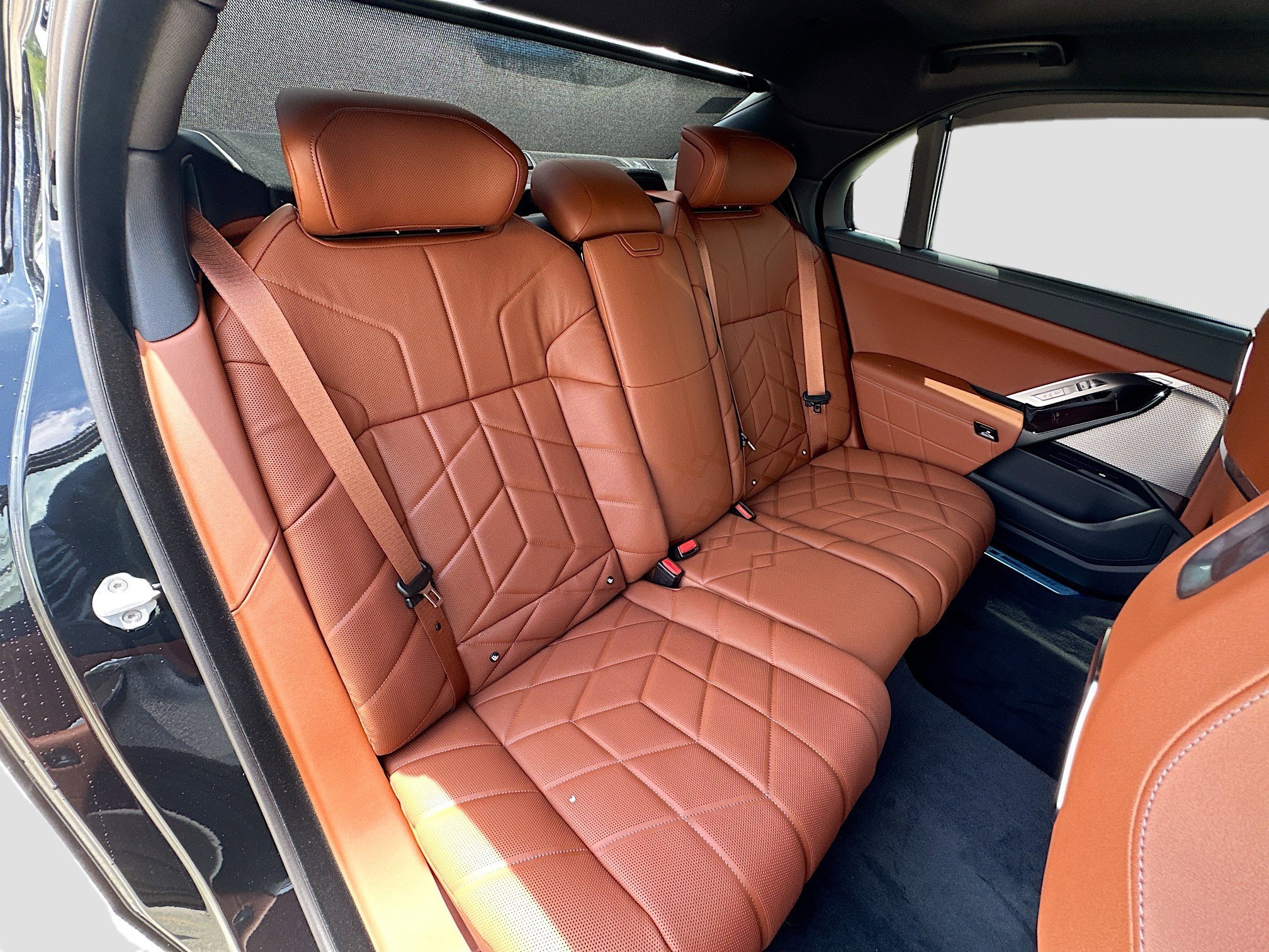 New 2026 Black Sapphire Metallic BMW 760i xDrive image 19