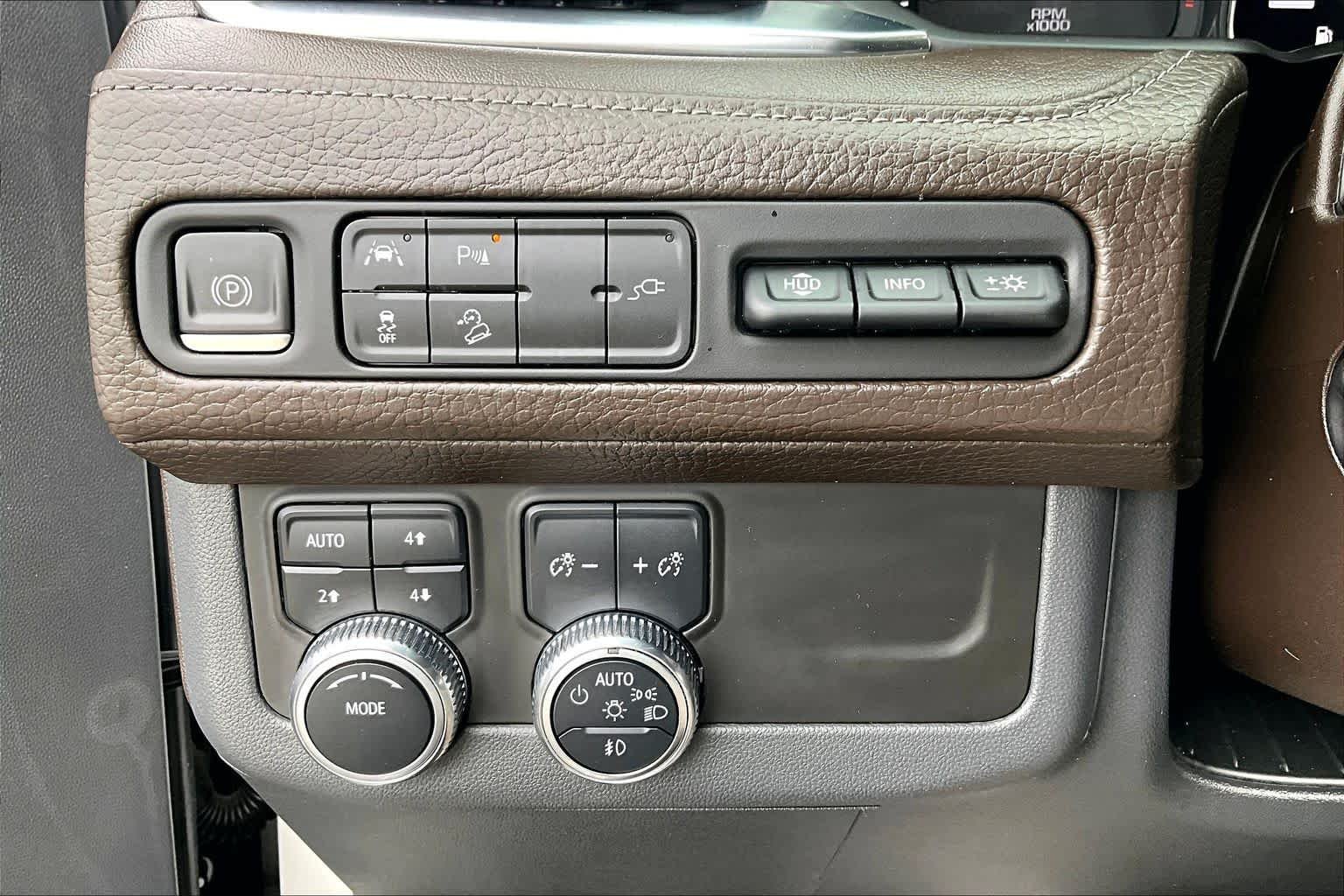 Certified Used 2021 WHITE FROST TRICOAT GMC Denali image 36