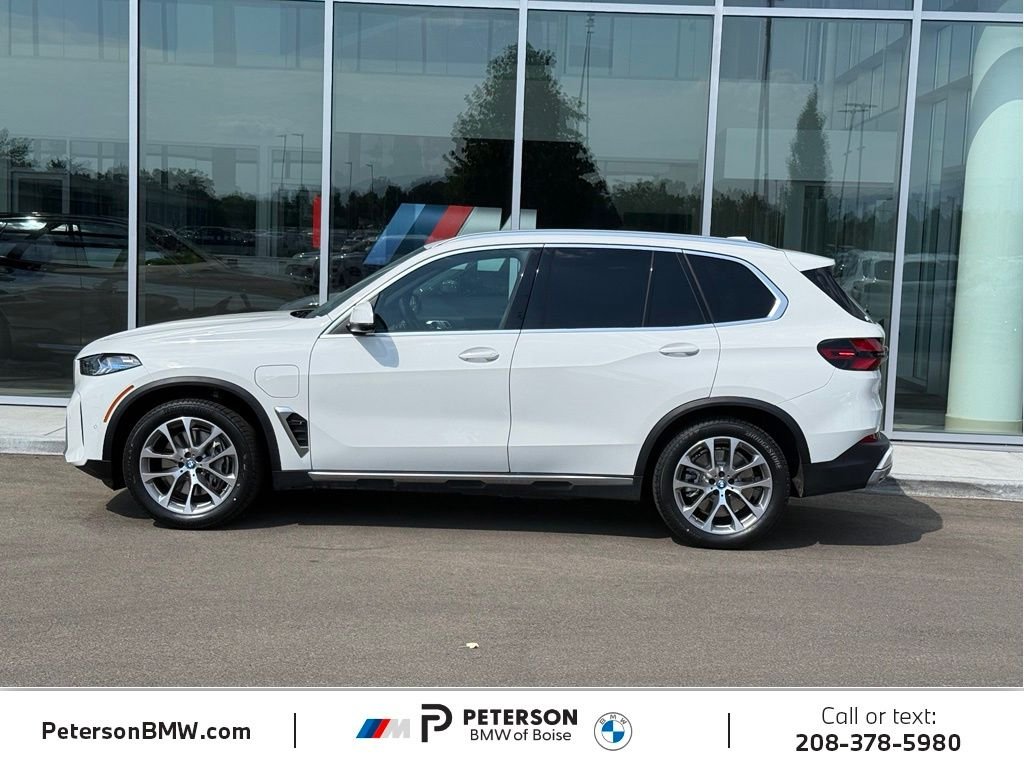 Used 2024 White BMW xDrive50e image 2
