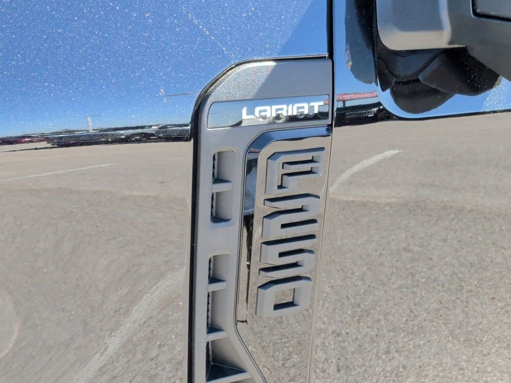 New 2026 Agate Black Metallic Ford F-250® Lariat® image 50