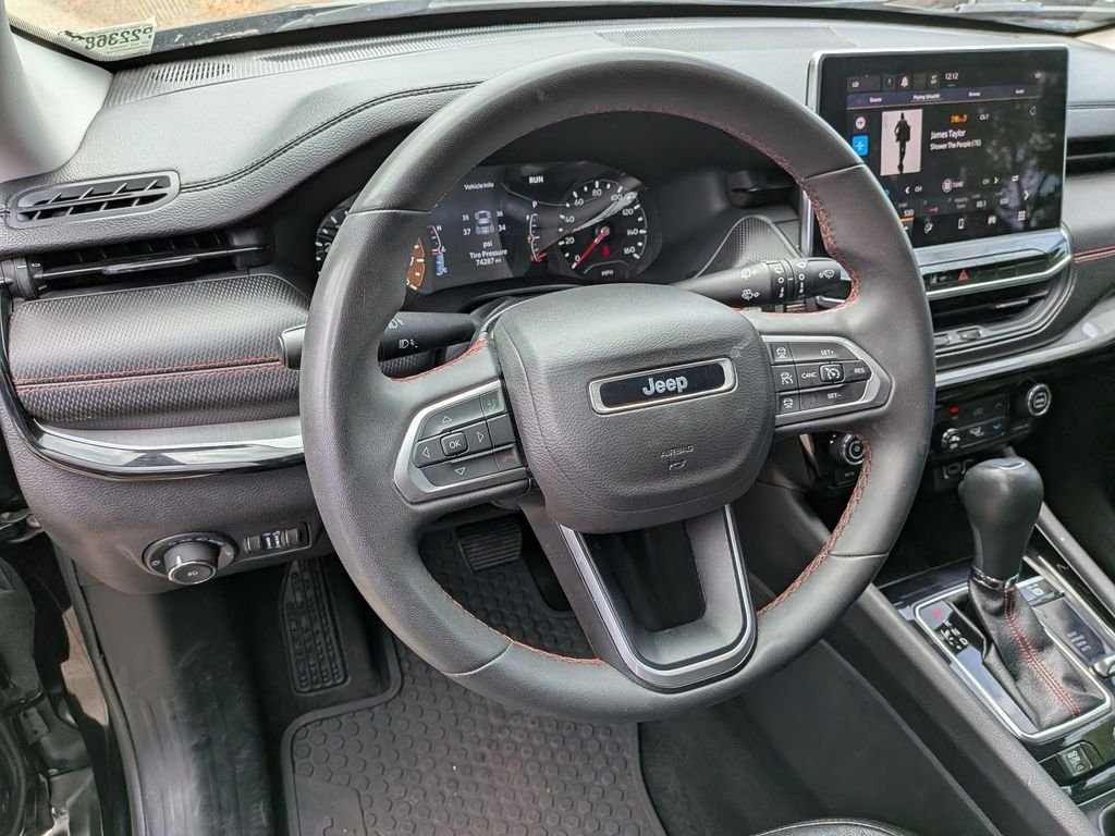 Used 2022 Black Jeep Trailhawk image 30