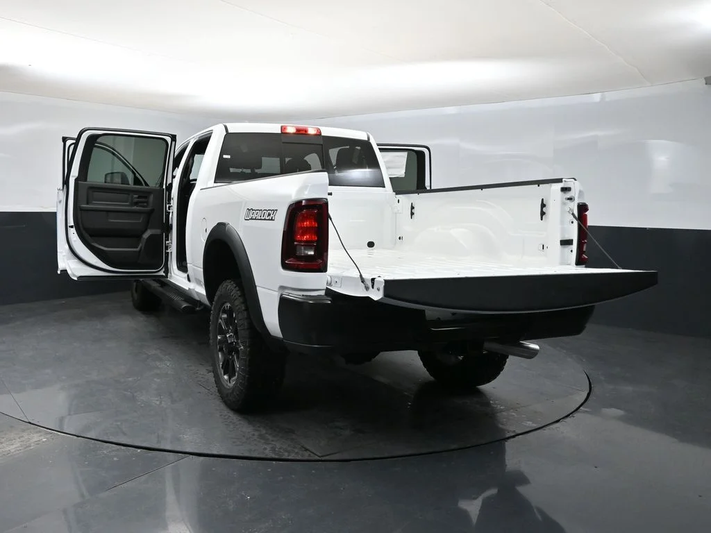New 2026 Bright White Clearcoat RAM Tradesman image 37